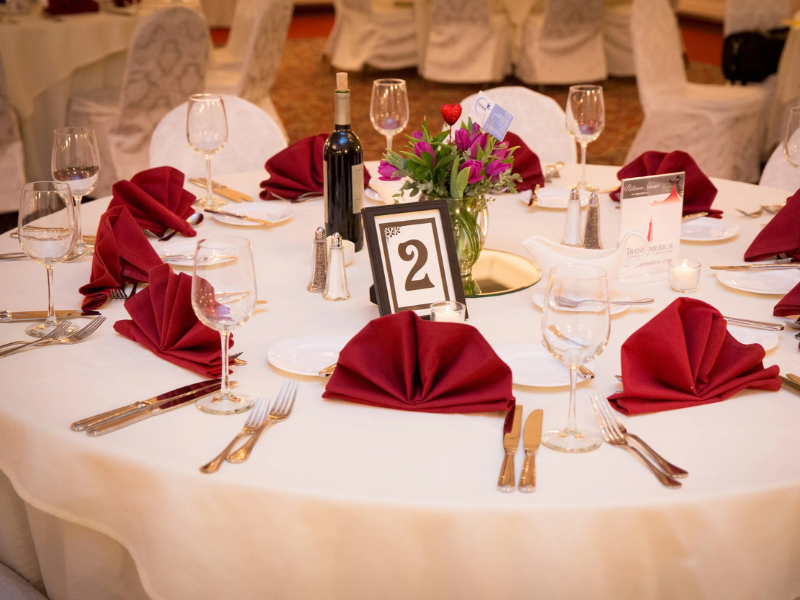 Upgrade Your Dining Etiquette dengan Table Manner Package