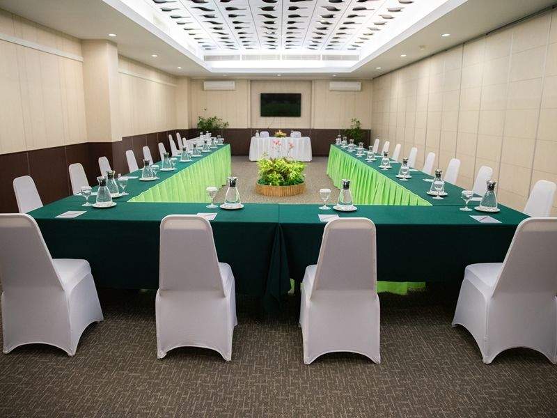 5 Reasons To Book Your Event With Us