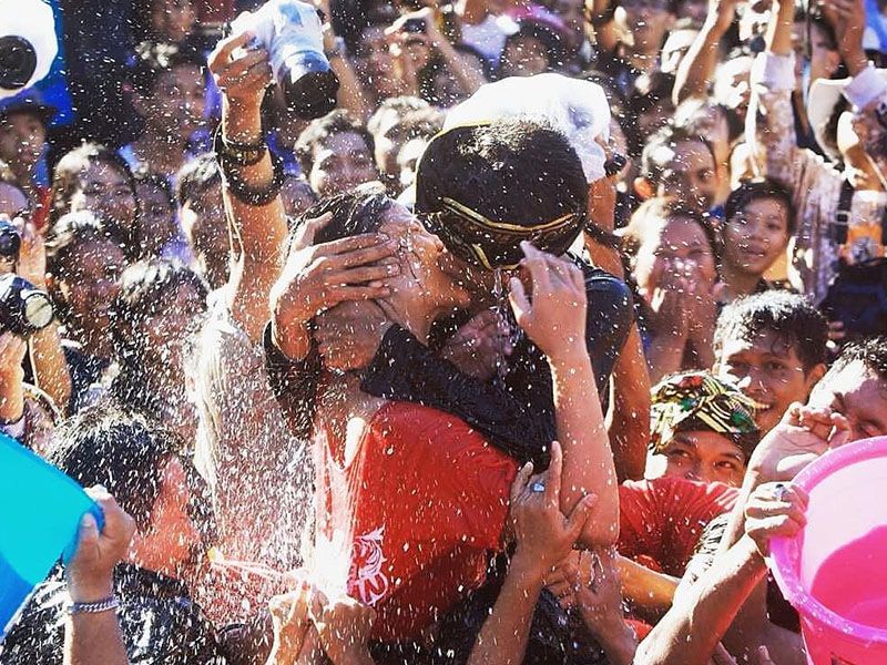 Festival Omed-Omedan di Bali: Tradisi Unik Setelah Nyepi