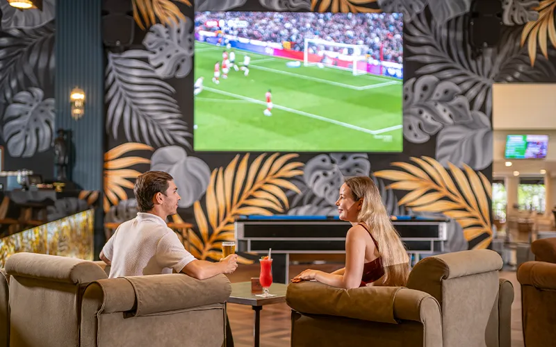 sport-channel-big-screen-prime-plaza-hotel-sanur-bali.webp