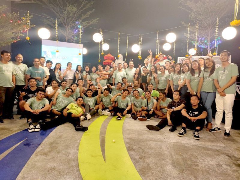 Staff Party PrimeBiz Kuta Galang Dana untuk Program Toilet Bersih dan Sehat