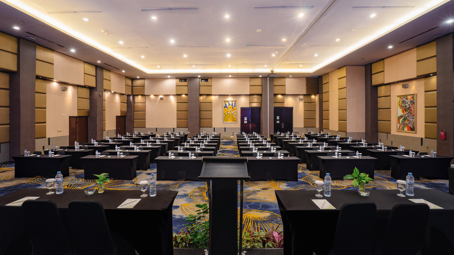 Javara Ballroom 2