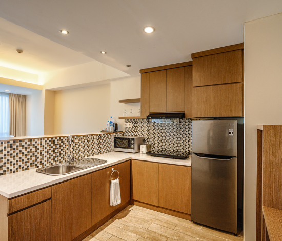 Business Suite Kitchen