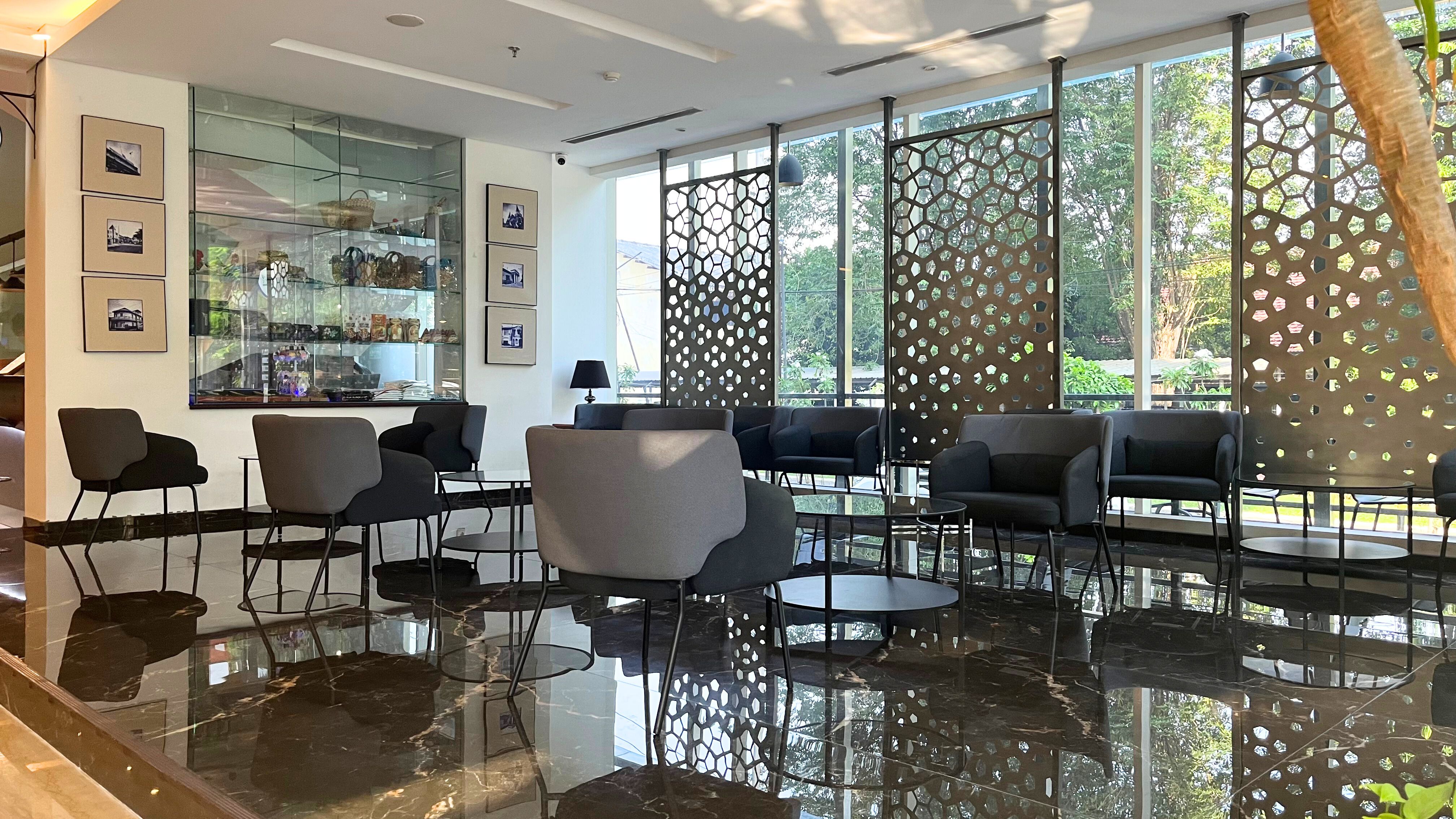 PrimeBiz Hotel Surabaya | Pleased to Welcome You